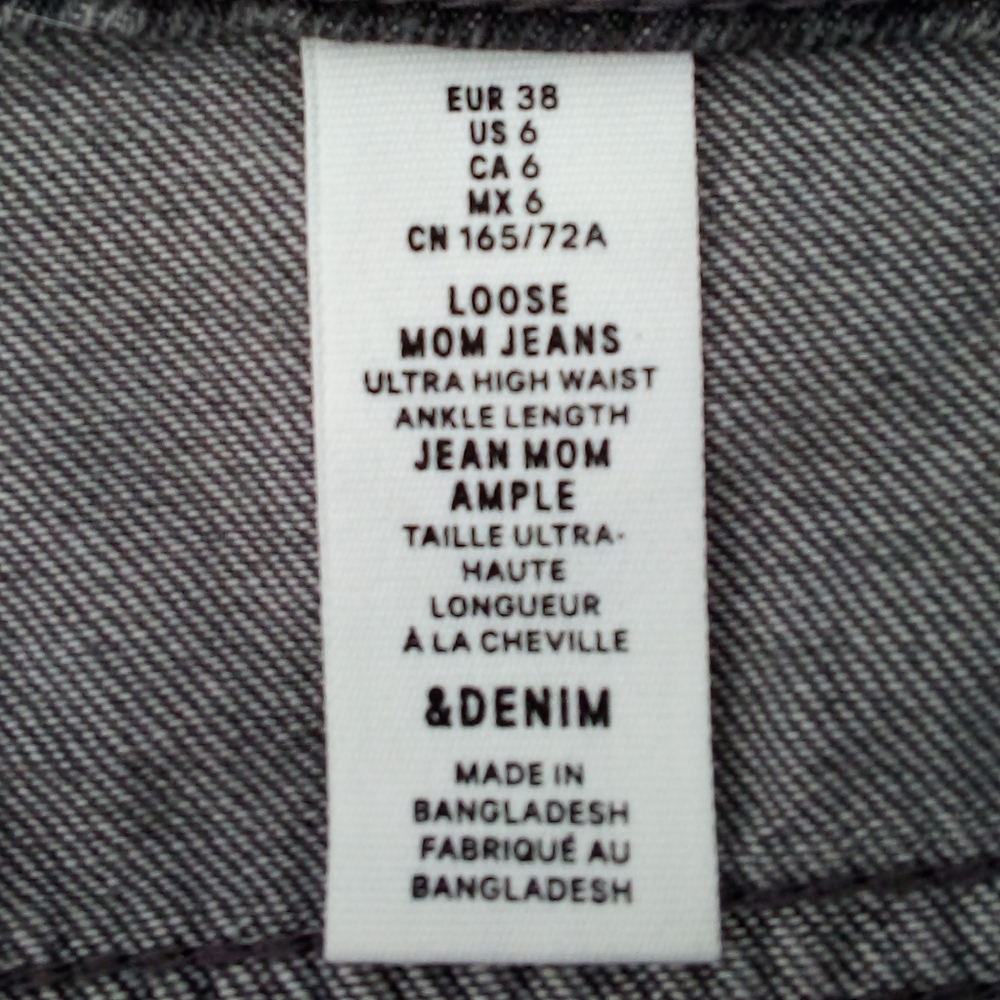 NWT H&M Ultra High Waist Ankle Length Loose Mom Jeans in Distressed Black 6 - Picture 10 of 11